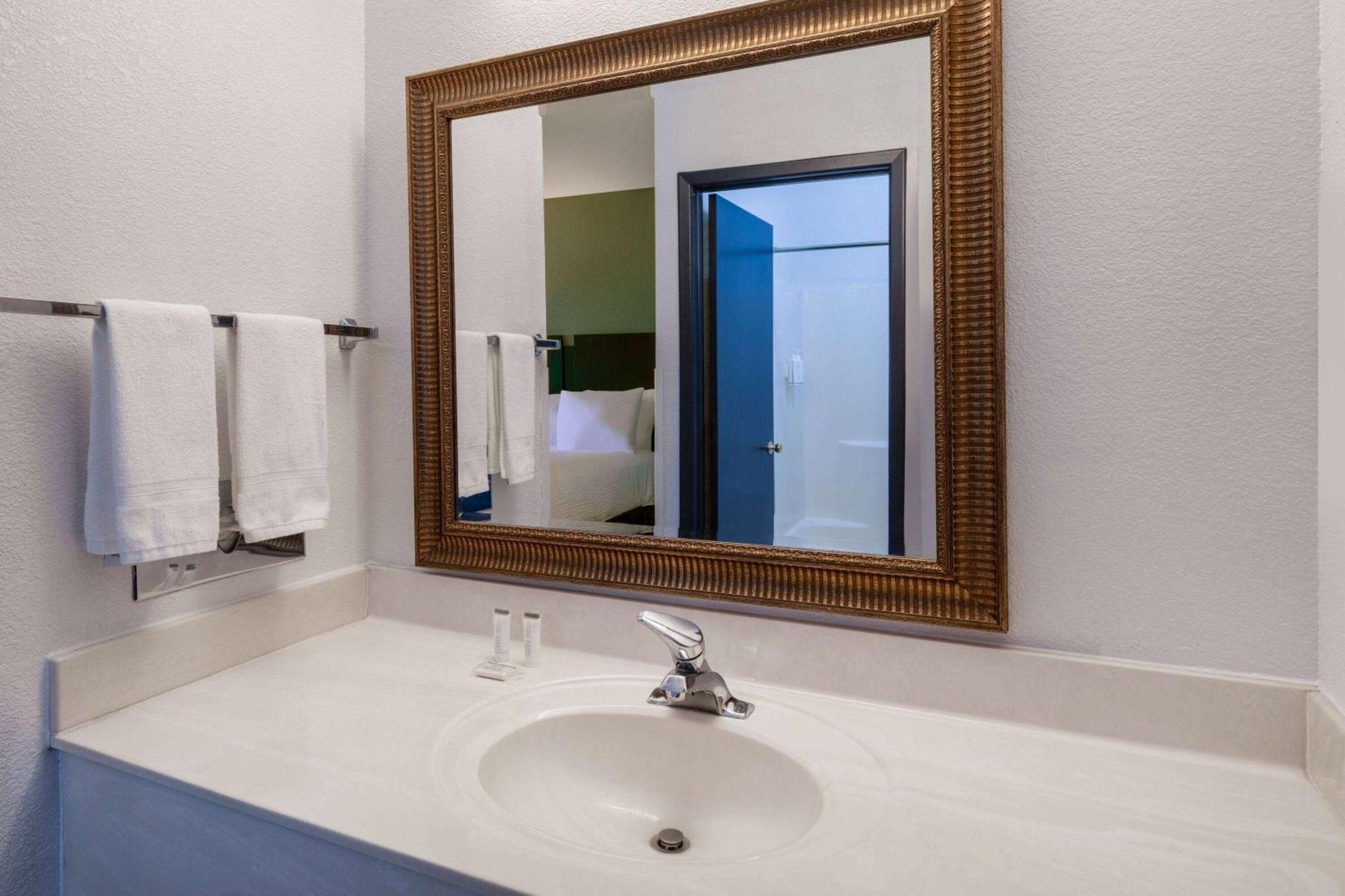 Travelodge By Wyndham Globe Az Exterior foto