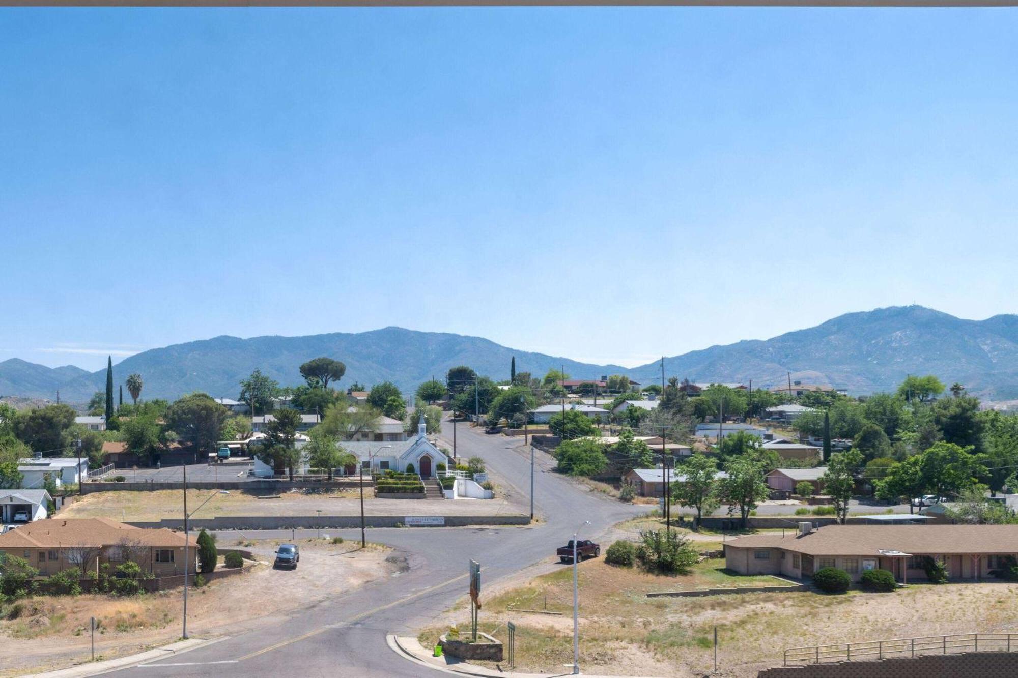 Travelodge By Wyndham Globe Az Exterior foto