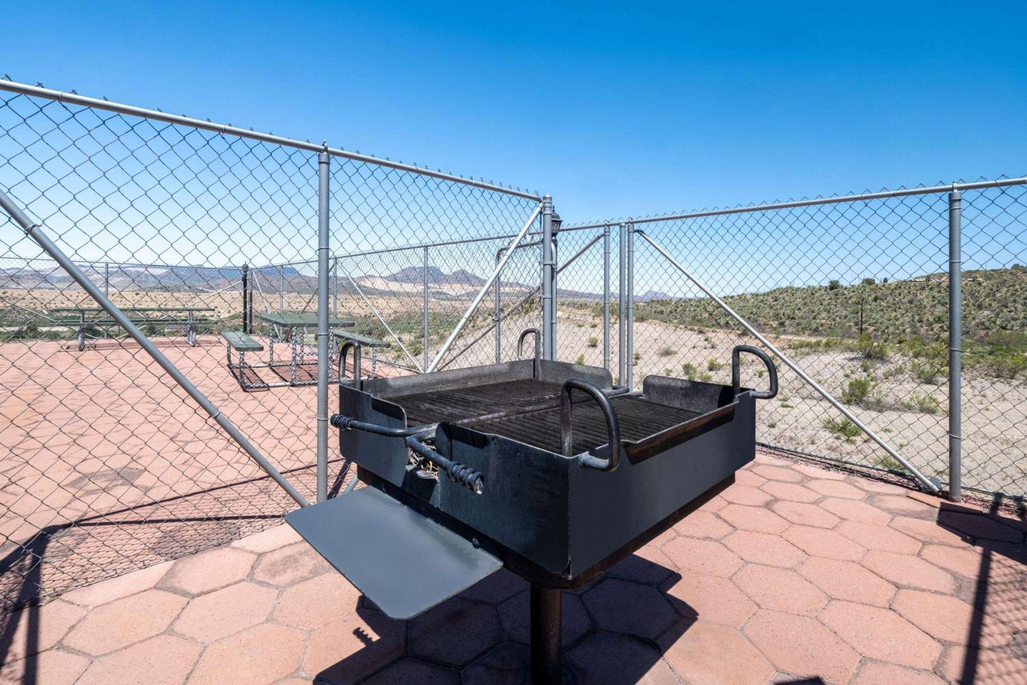 Travelodge By Wyndham Globe Az Exterior foto