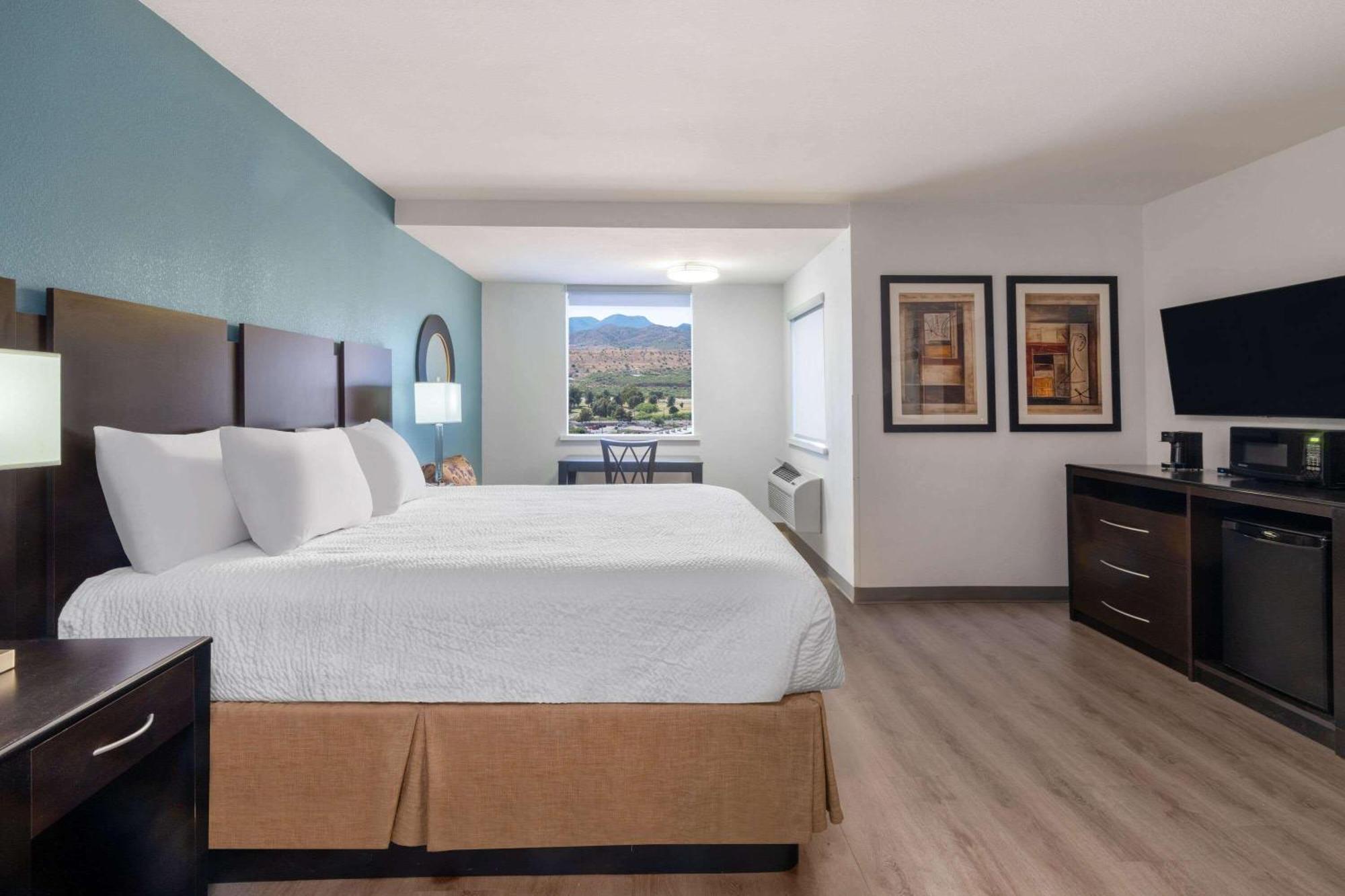 Travelodge By Wyndham Globe Az Exterior foto